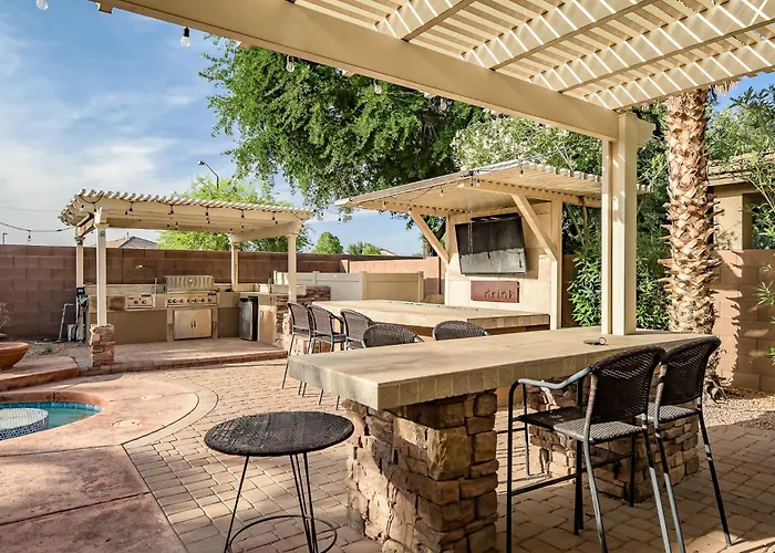 Holiday home Spacious 5br W Pool For Getaway For Family Gilbert