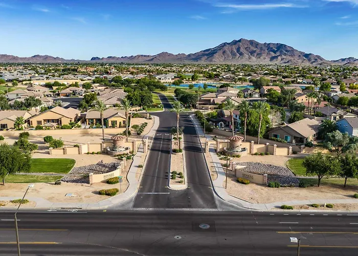Spacious 5br W Pool For Getaway For Family