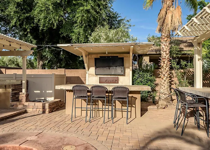 Spacious 5br W Pool For Getaway For Family