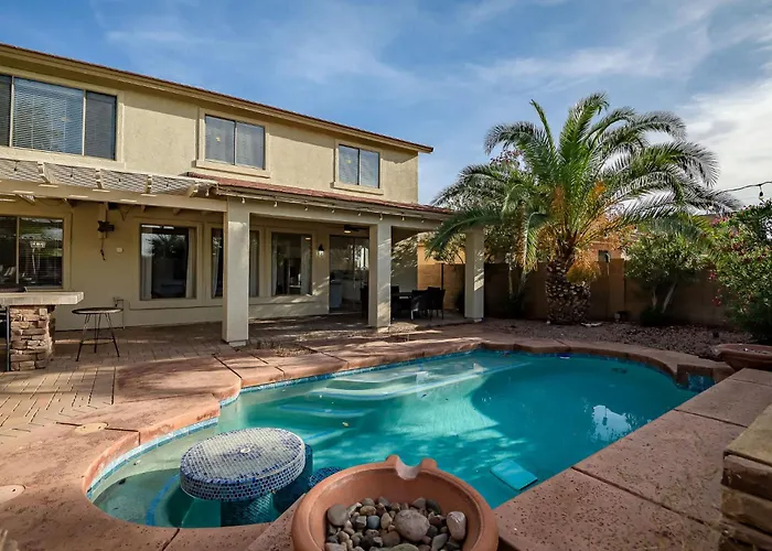 Spacious 5br W Pool For Getaway For Family Holiday home Gilbert