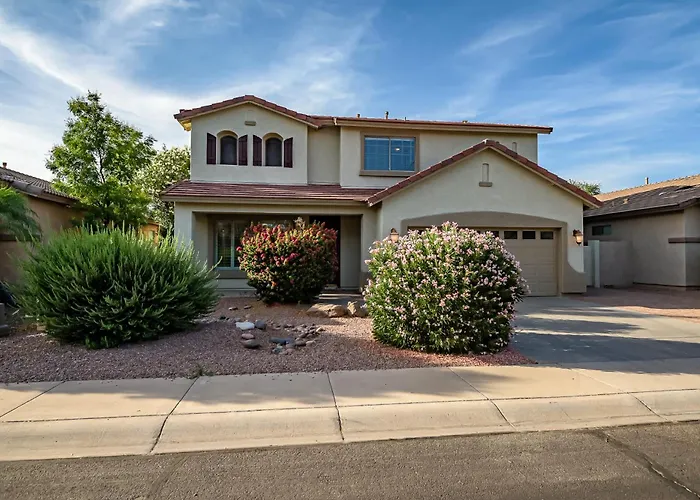 Spacious 5br W Pool For Getaway For Family