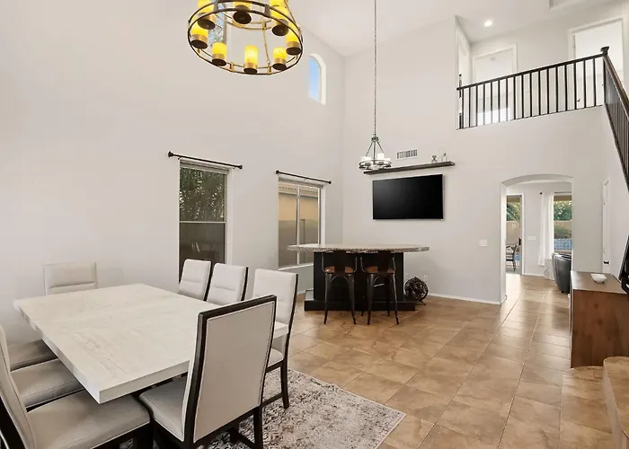 Holiday home Spacious 5br W Pool For Getaway For Family