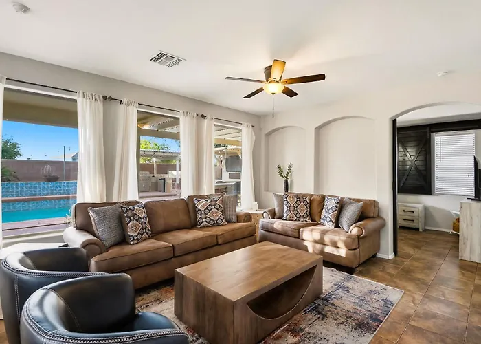 Spacious 5br W Pool For Getaway For Family