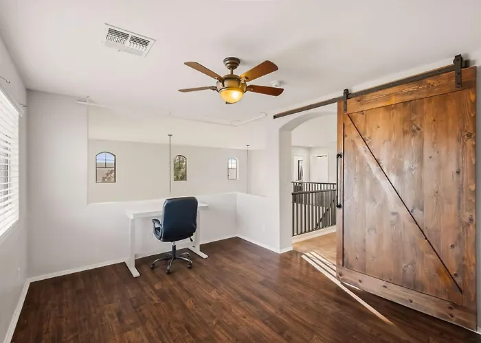 Spacious 5br W Pool For Getaway For Family *