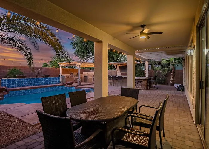 Holiday home Spacious 5br W Pool For Getaway For Family