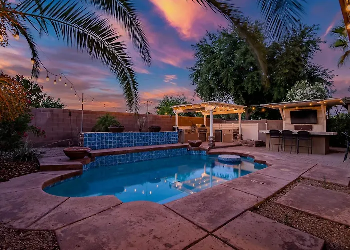 Spacious 5br W Pool For Getaway For Family *