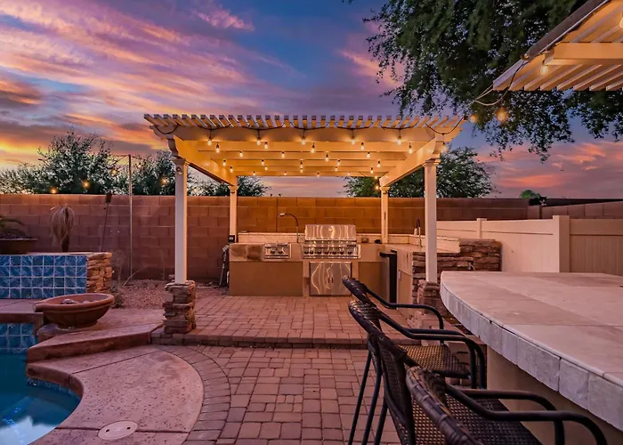 Spacious 5br W Pool For Getaway For Family