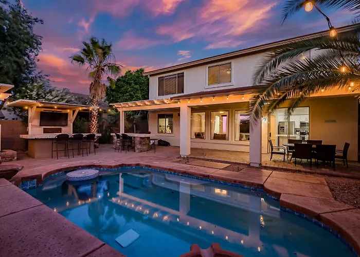 Holiday home Spacious 5br W Pool For Getaway For Family
