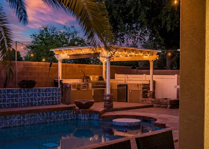 Holiday home Spacious 5br W Pool For Getaway For Family *